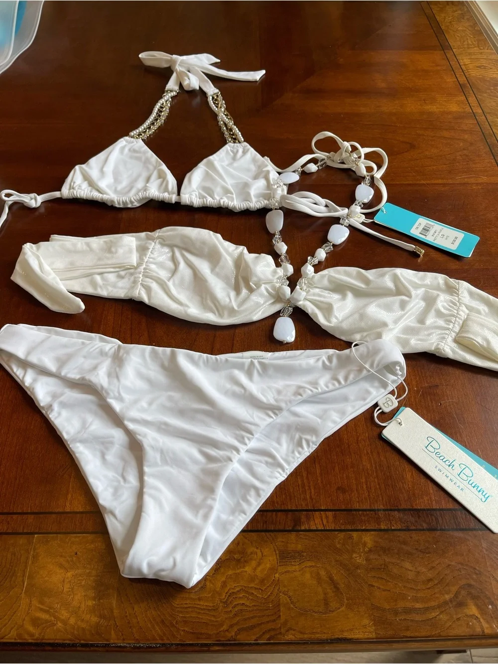 Lot of two large white tops with pearl theme and one xl bottoms full coverage - Picture 3 of 15